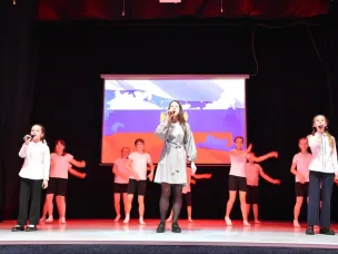 25 февраля во Дворце культуры имени Дубровских прошел концерт детских творческих коллективов «Святое дело Родине служить», посвященный Дню защитника Отечества